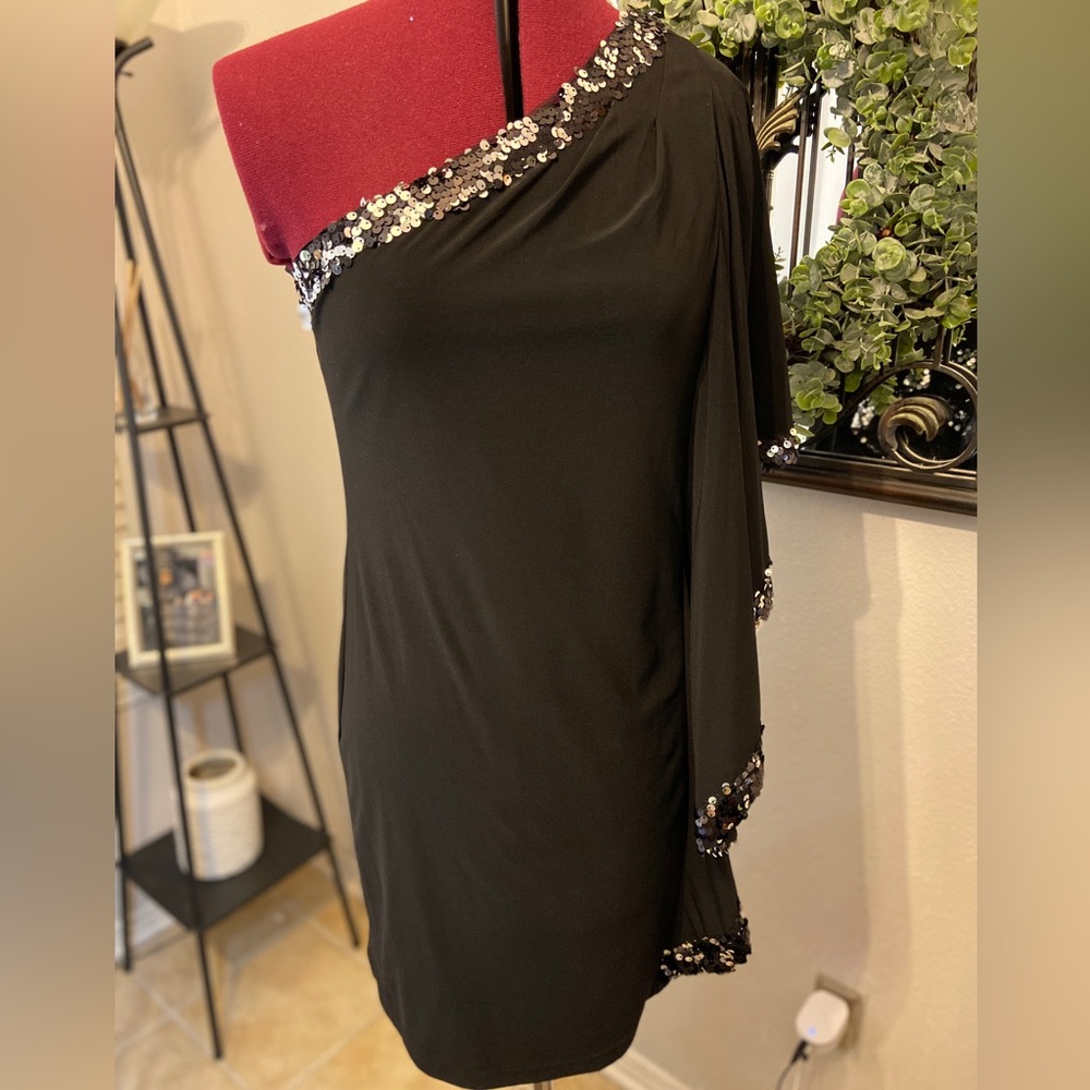 DJ-JAZ one shoulder Dress size 4